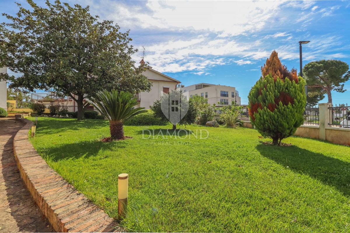 Istra, Umag - čudovita samostojna hiša na iskani lokaciji!