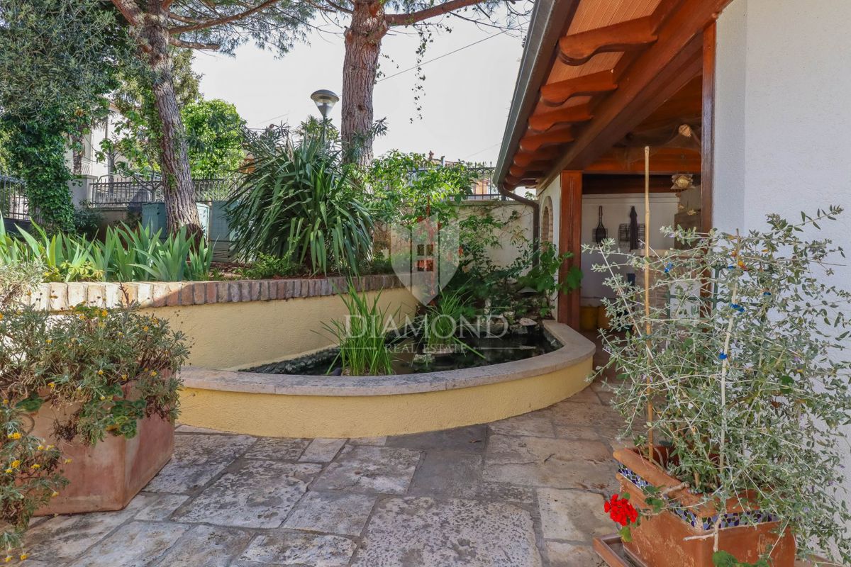 Istra, Umag - čudovita samostojna hiša na iskani lokaciji!