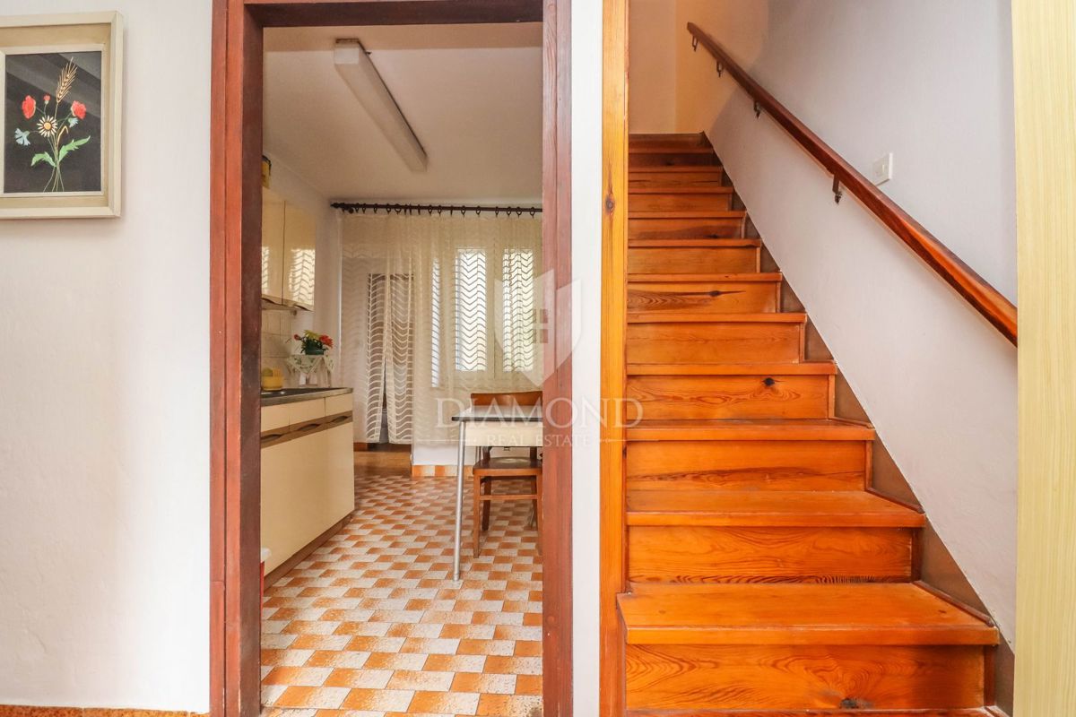 Istrsko posestvo z več objekti v bližini čudovitih plaž