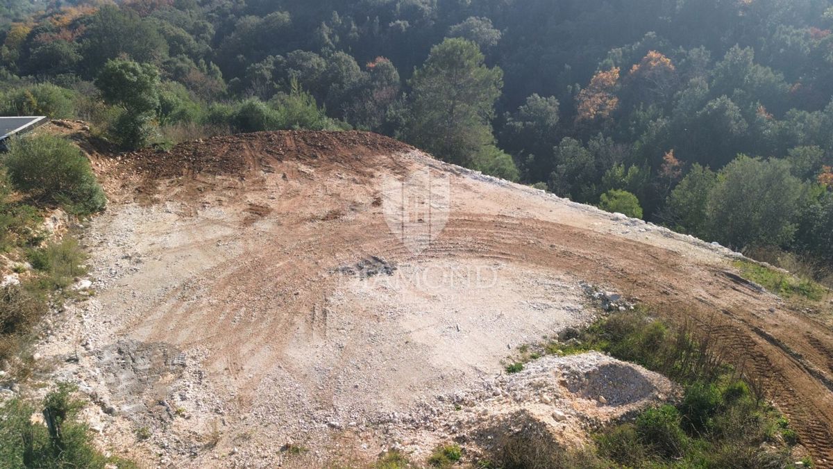 Zemljišče Rabac, Labin, 619m2