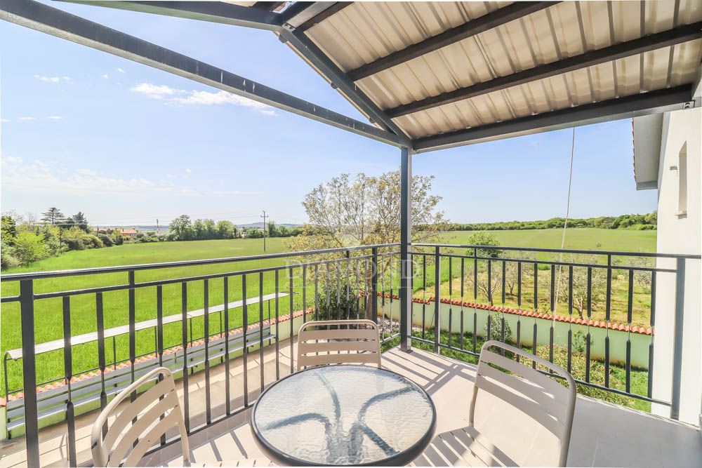 Čudovito moderno stanovanje v bližini Pulja! 