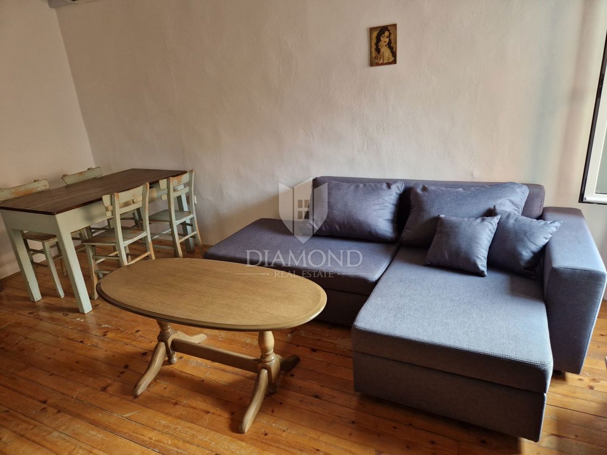 Rovinj, stan v starem mestnem jedru le nekaj korakov od morja