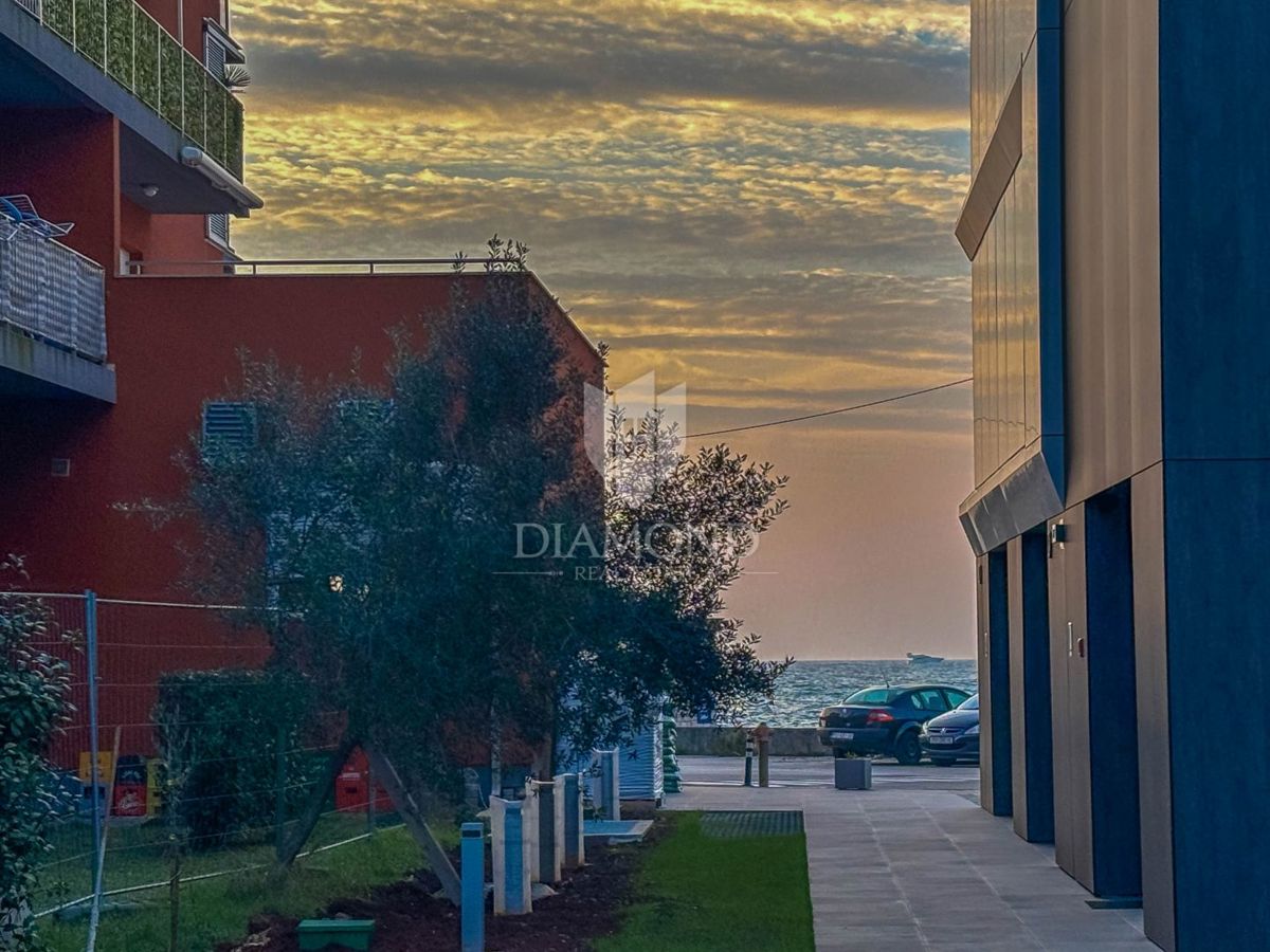 Umag, stanovanje v centru s pogledom na morje!