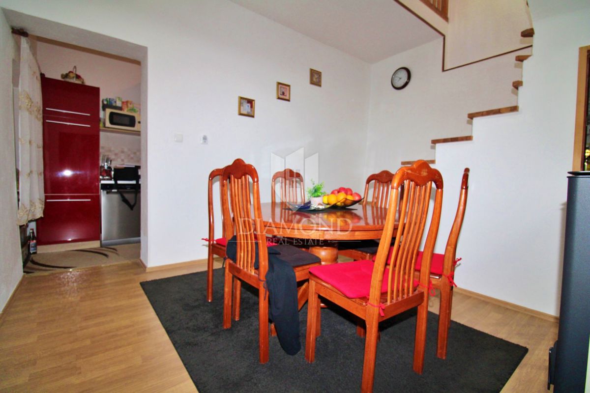 DRUŽINSKA HIŠA, LABIN, OKOLICA