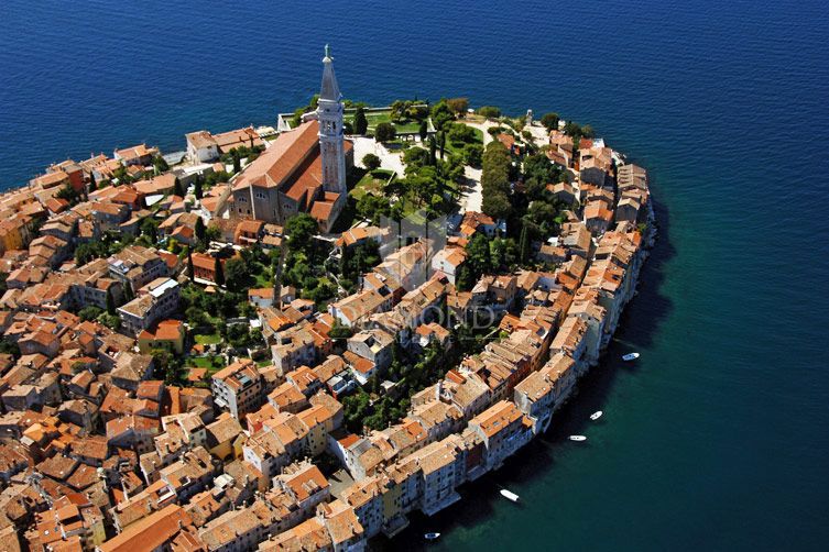 ROVINJ! NOVO GARAŽNO MESTO!