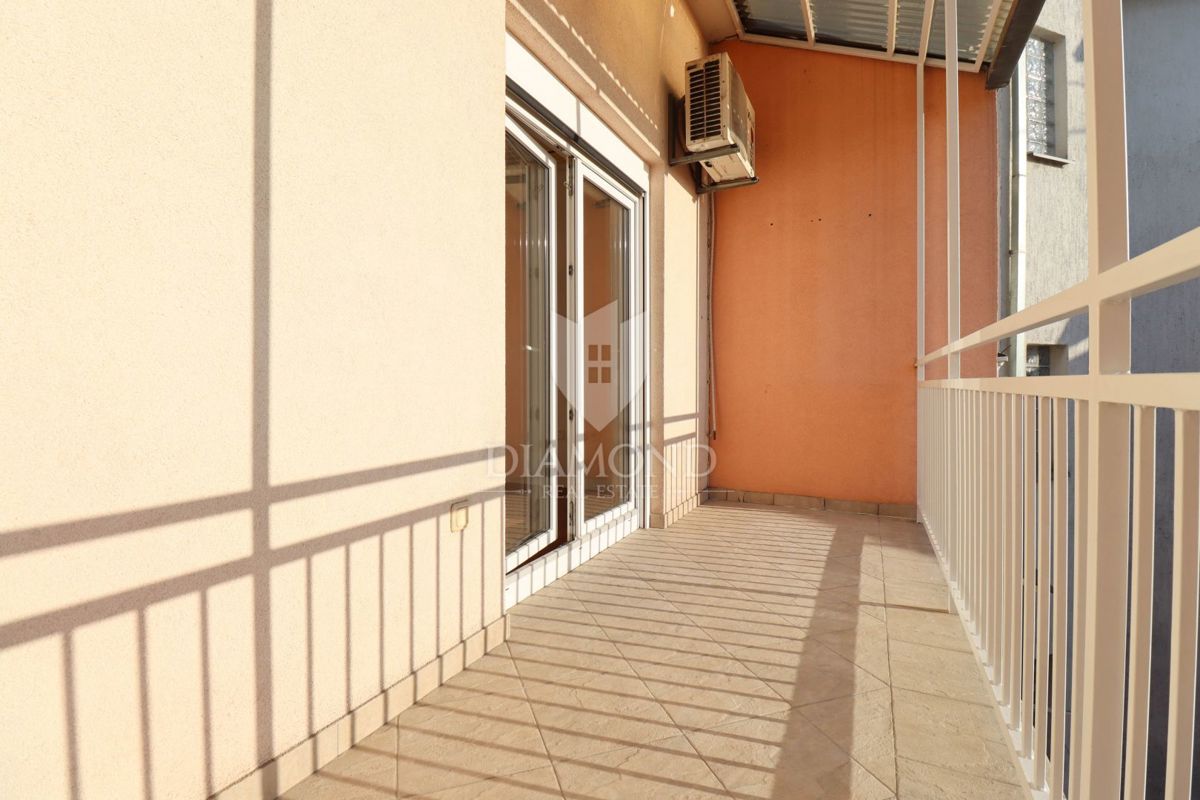 Zagreb, Trešnjevka! Trisobno stanovanje z balkonom!