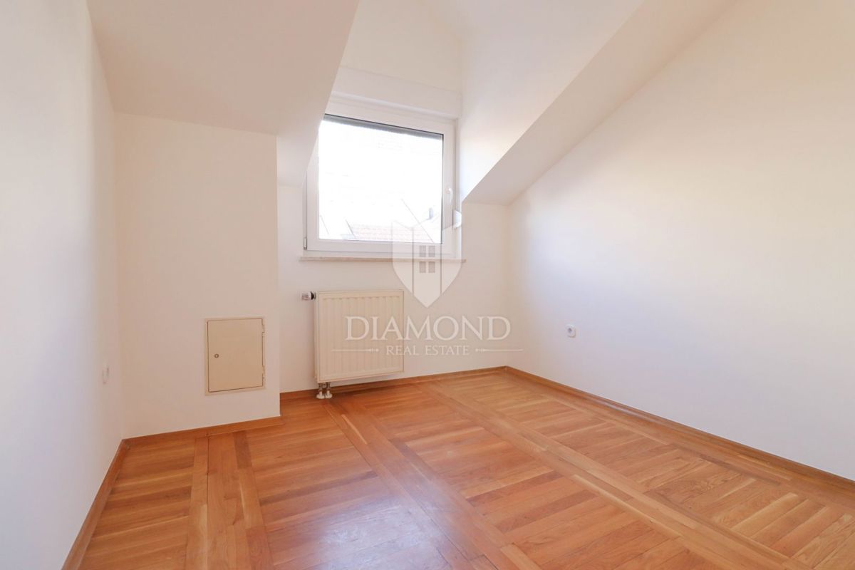 Zagreb, Trešnjevka! Trisobno stanovanje z balkonom!