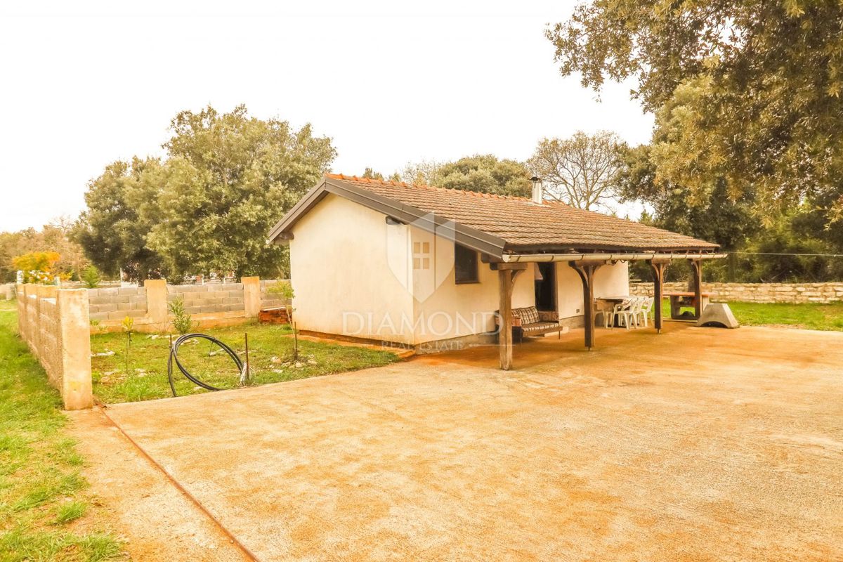 Vikend hiša blizu morja v Istri – mir, zasebnost in vrt