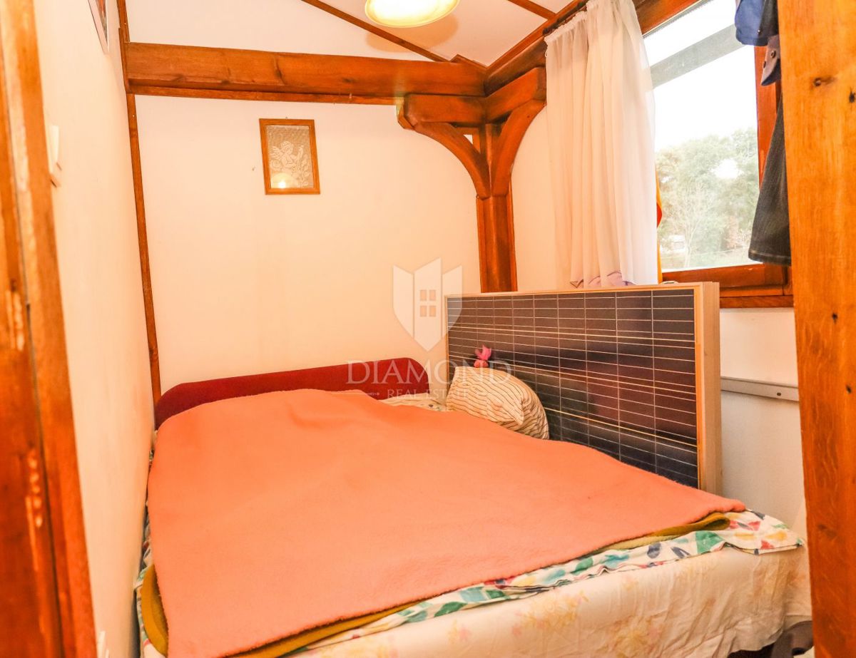 Vikend hiša blizu morja v Istri – mir, zasebnost in vrt