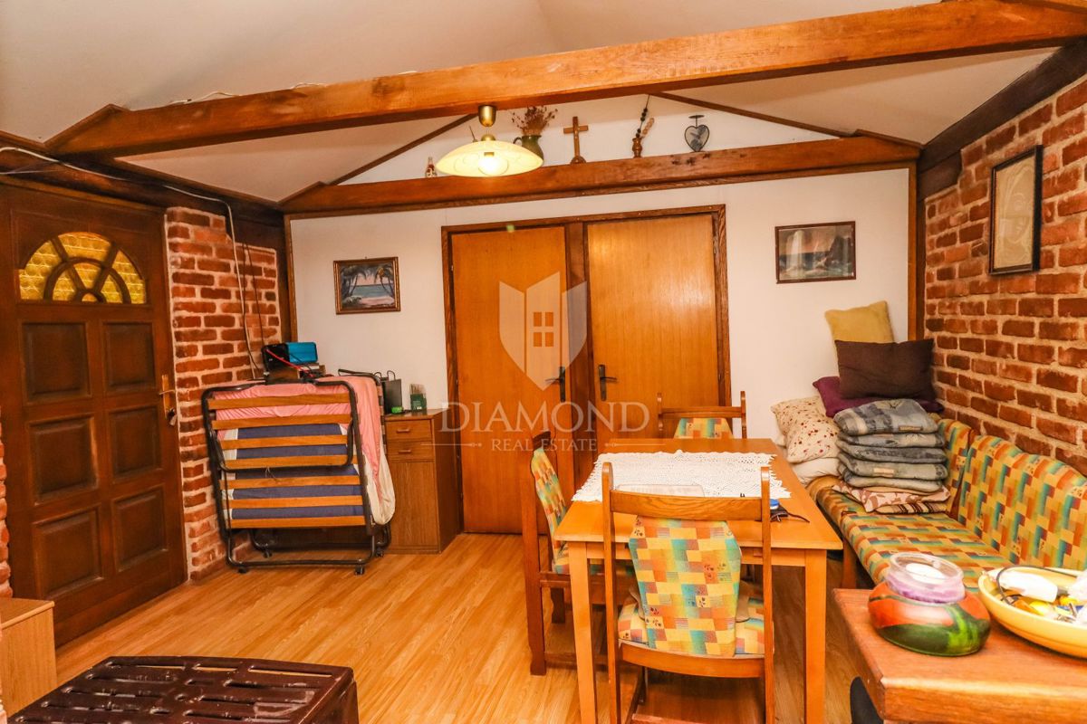 Vikend hiša blizu morja v Istri – mir, zasebnost in vrt