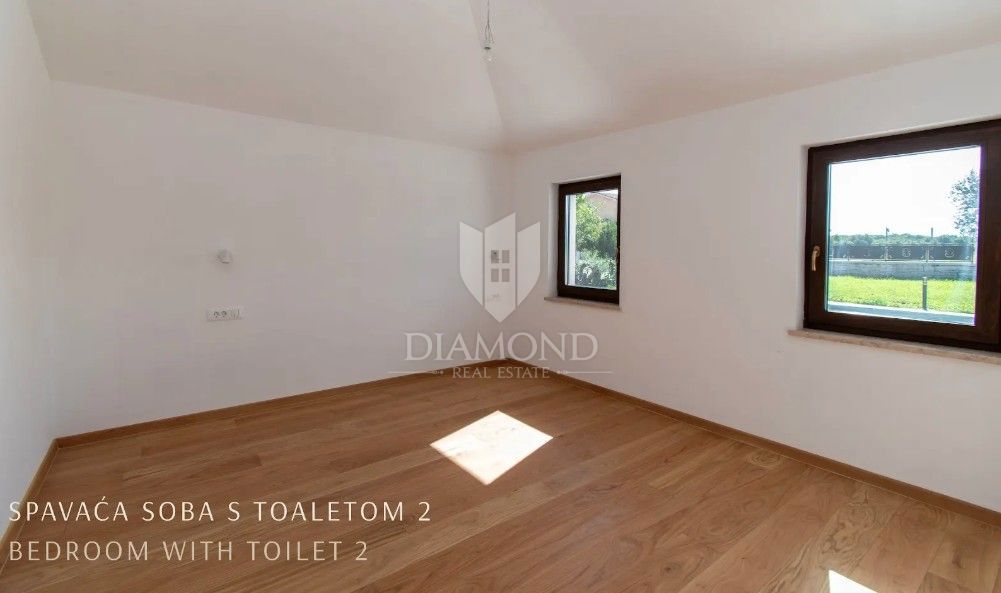 Redkost na trgu: luksuzna vila z zasebnim wellnessom in bazenom v bližini Vrsarja – na ključ