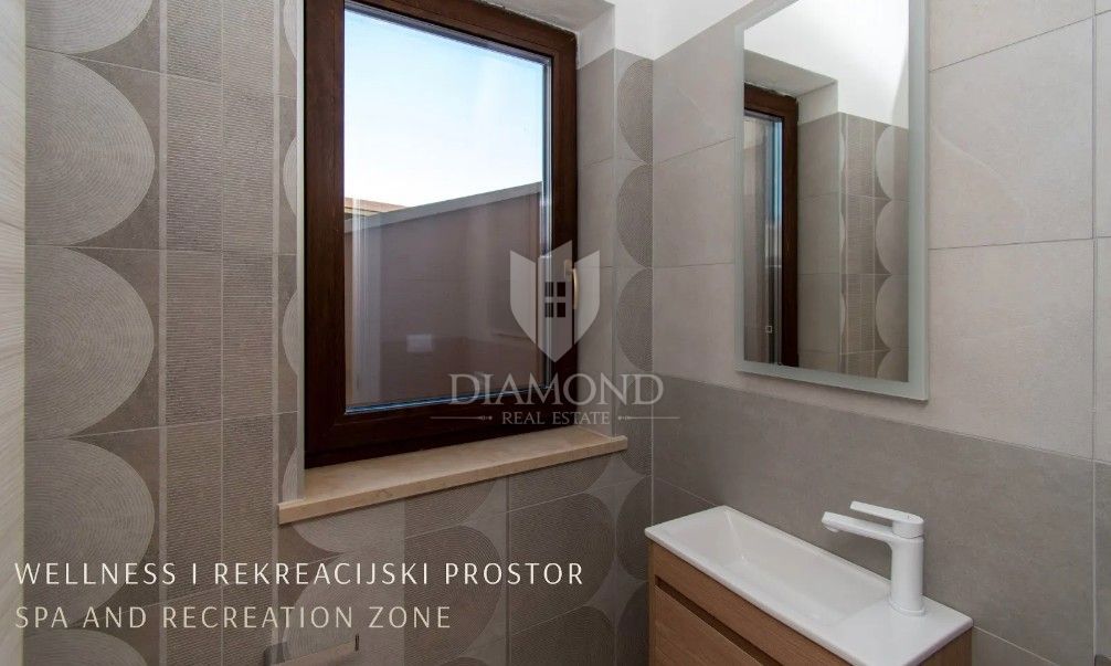 Redkost na trgu: luksuzna vila z zasebnim wellnessom in bazenom v bližini Vrsarja – na ključ