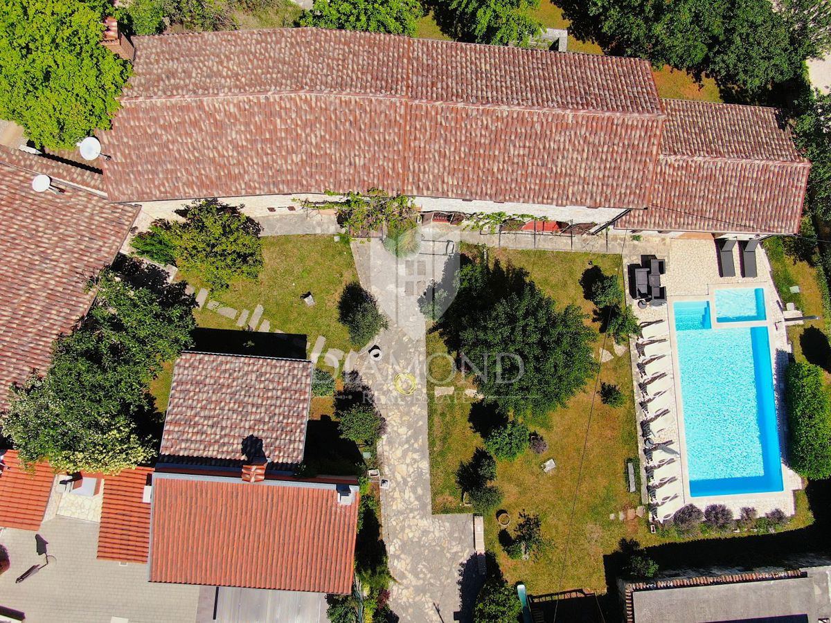 Hiša Žminj, 300m2