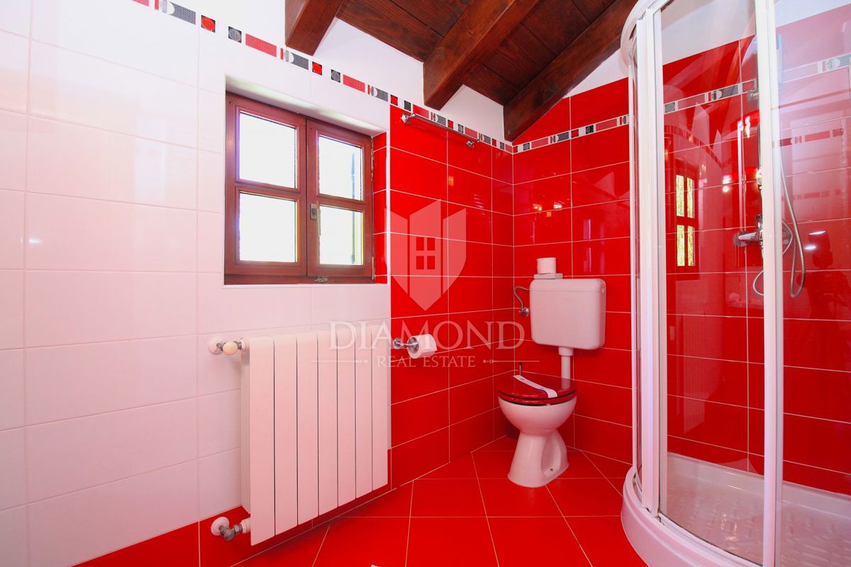 Hiša Žminj, 300m2