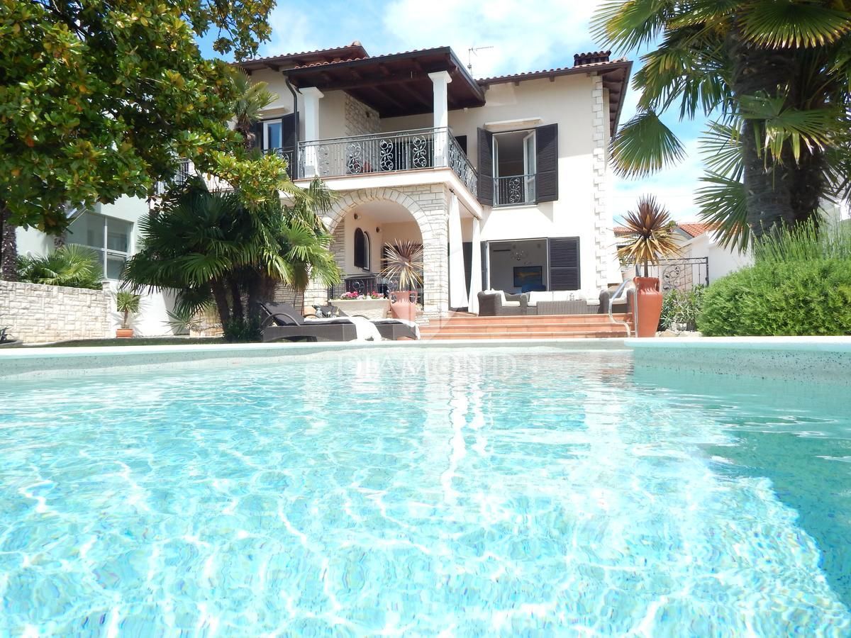 Hiša Umag, 430m2