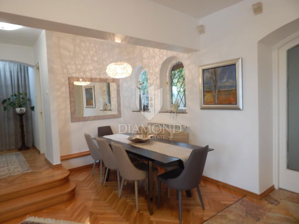 Hiša Umag, 430m2