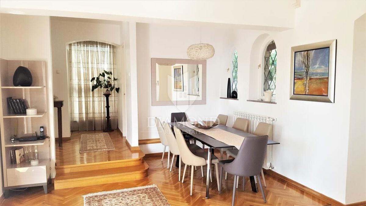 Hiša Umag, 430m2