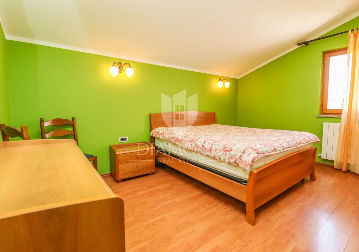Rovinj, okolica, hiša v centru s poslovnim prostorom