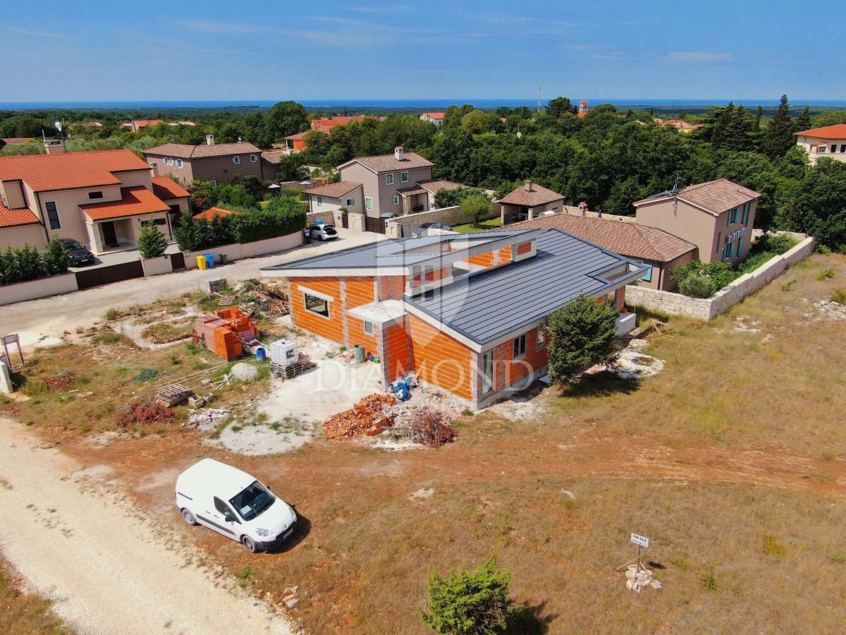 Svetvinčenat, moderna vila za počitnice z bazenom