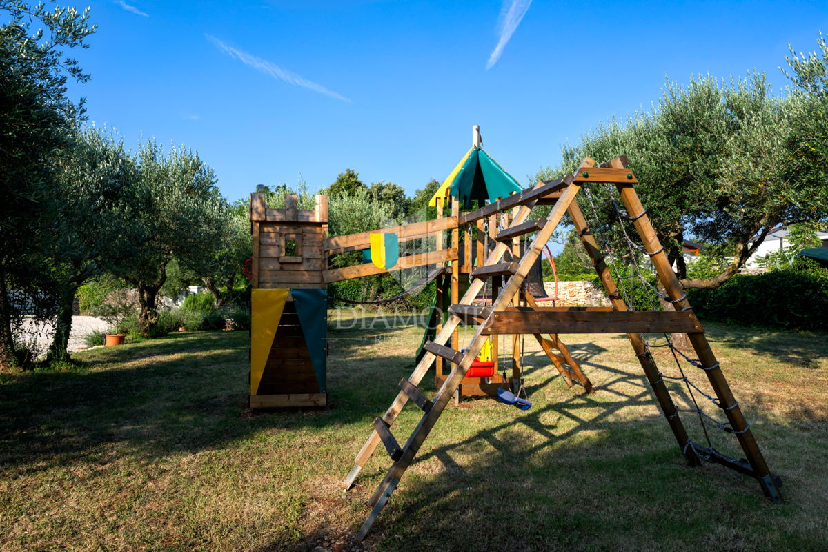 Marčana, okolica, dizajnerska vila obkrožena z naravo