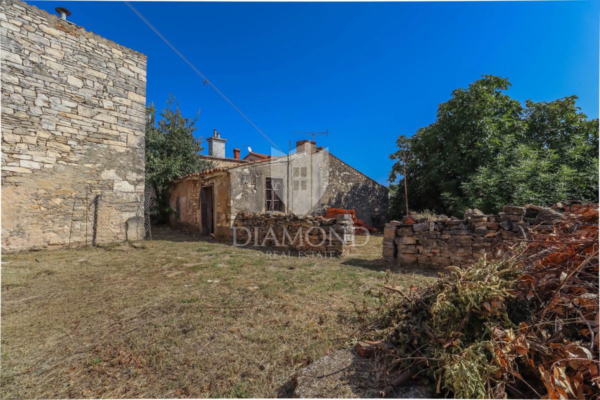 Pula, dve hiši za obnovo z velikim potencialom