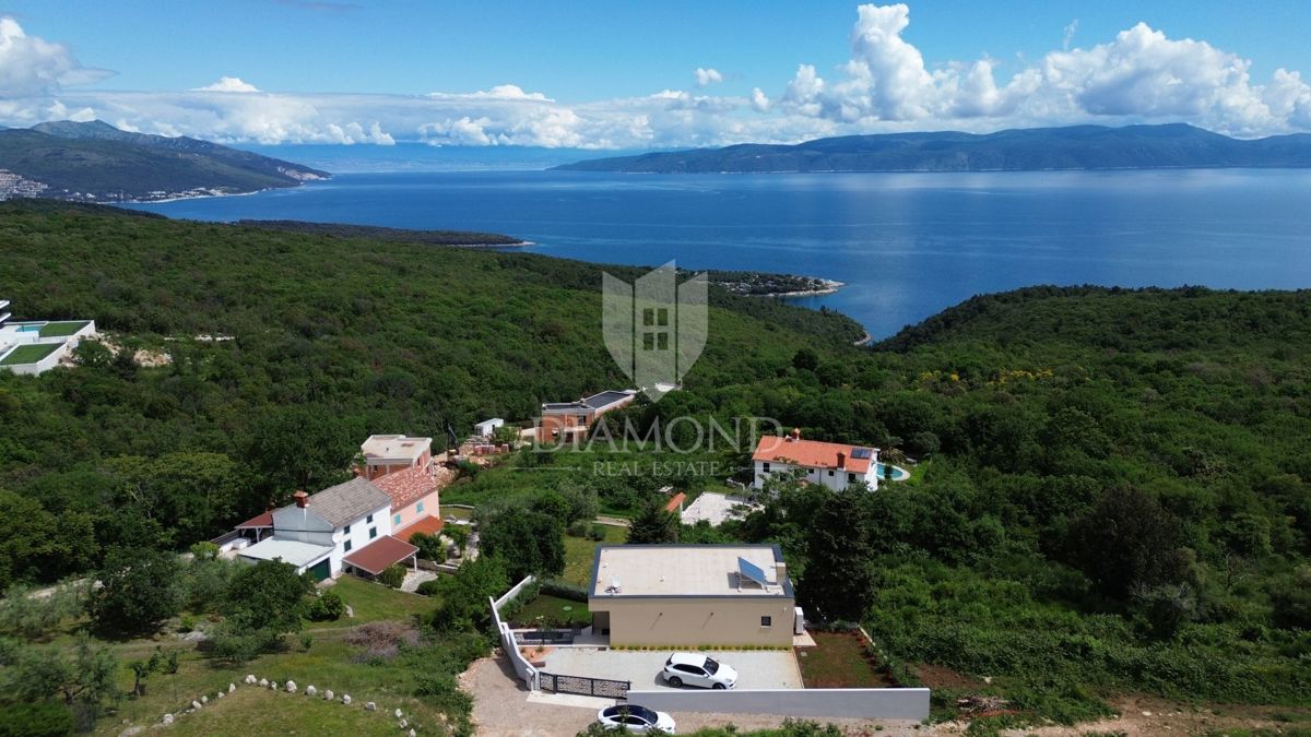 Rabac, Labin, novozgrajena vila s pogledom na morje