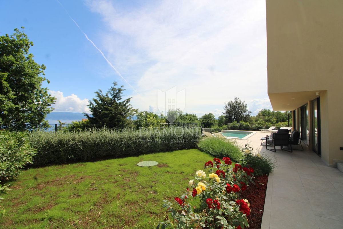 Rabac, Labin, novozgrajena vila s pogledom na morje