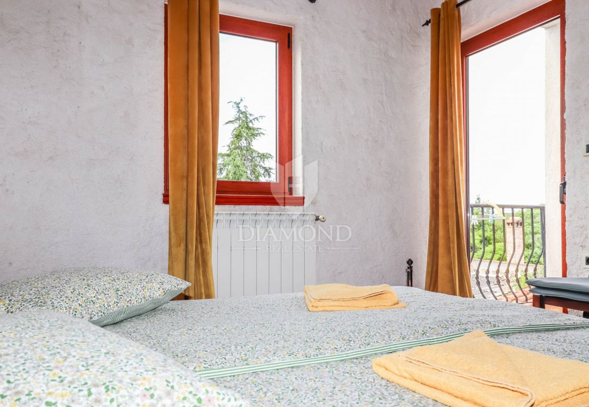 Lepa hiša in poslovni prostor v bližini Rovinja