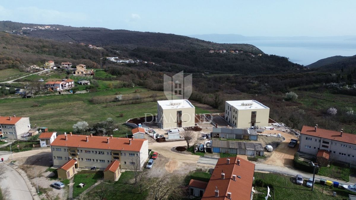 Labin, luksuzno stanovanje v novi stavbi s pogledom na morje