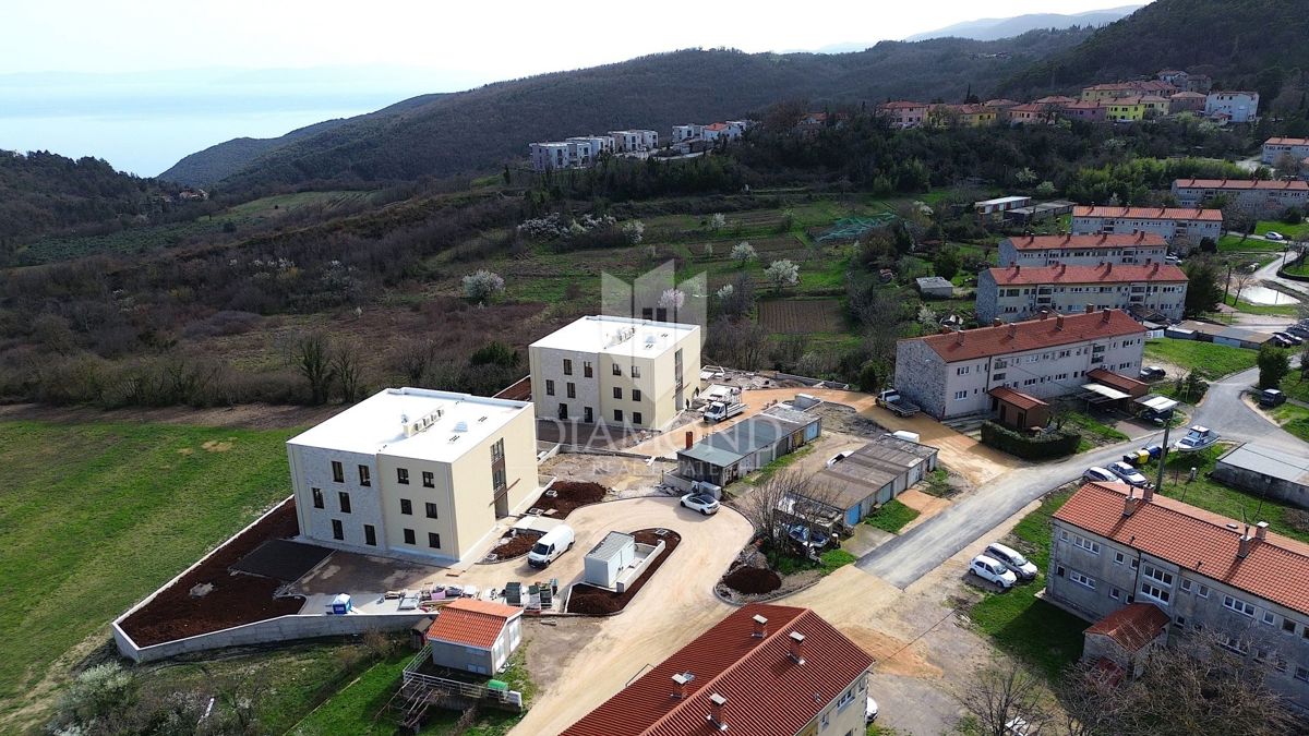 Labin, luksuzno stanovanje v novi stavbi s pogledom na morje