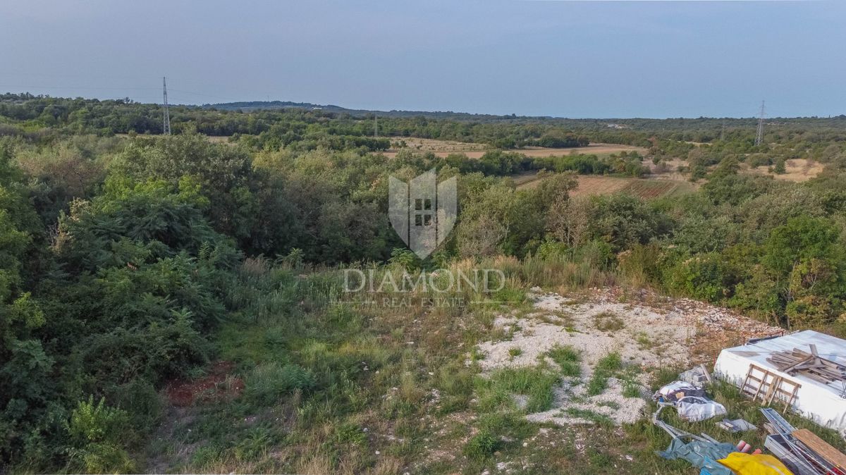 Zemljišče Buje, 1.200m2