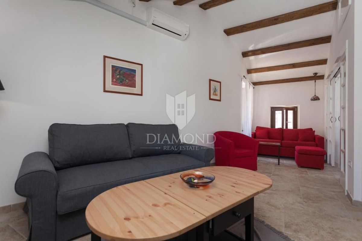 Rovinj, stanovanje s pogledom na morje na iskani lokaciji