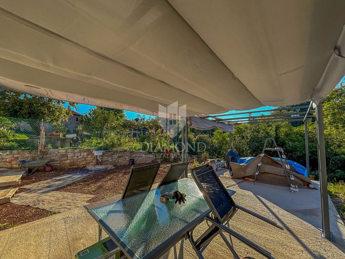 Buje, Grožnjan, istrska kamnita hiša z bazenom!