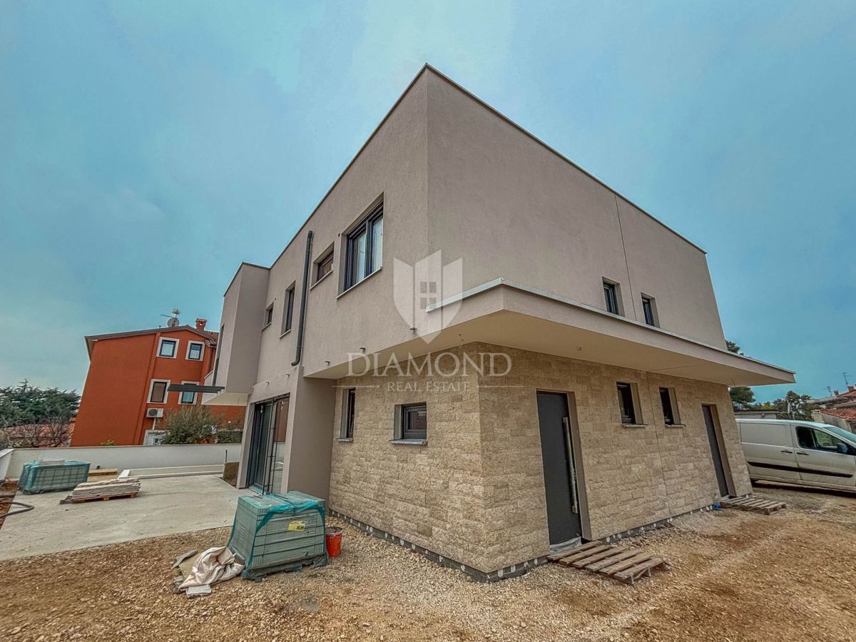 Istra, Umag - čudovita hiša z bazenom na odlični lokaciji!