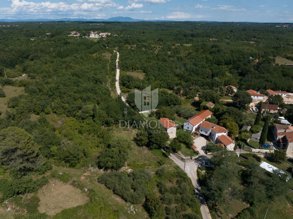 Zemljišče Poreč, 988m2