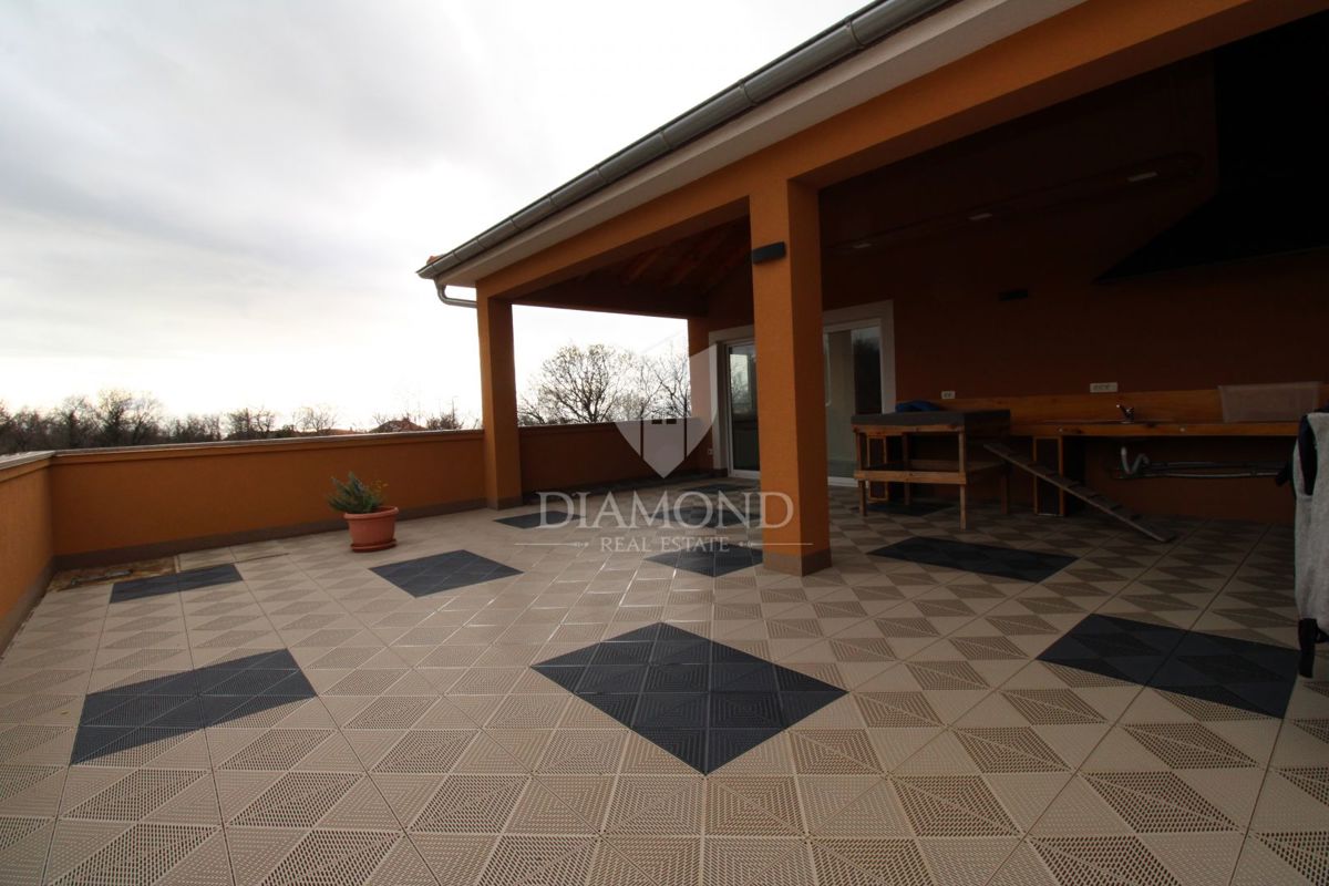 Hiša Kraljevica, 310m2