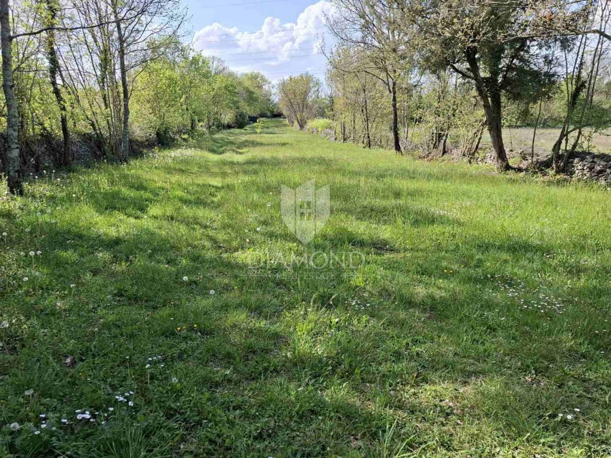 Zazidljivo zemljišče v okolici Labina