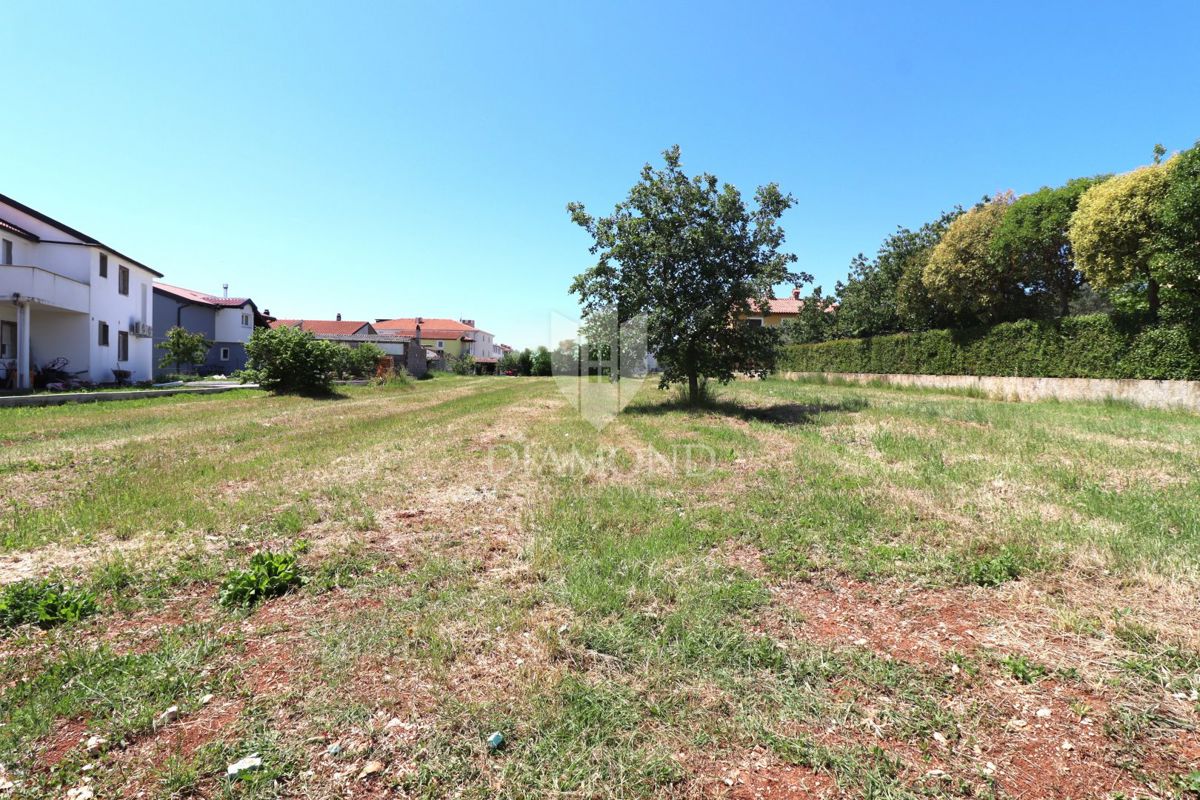 Poreč – Investicijska priložnost! Gradbena parcela v središču naselja