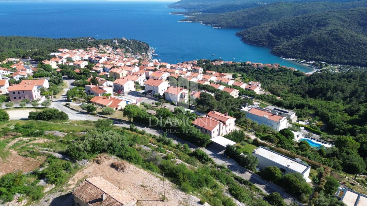 Zemljišče Rabac, Labin, 900m2