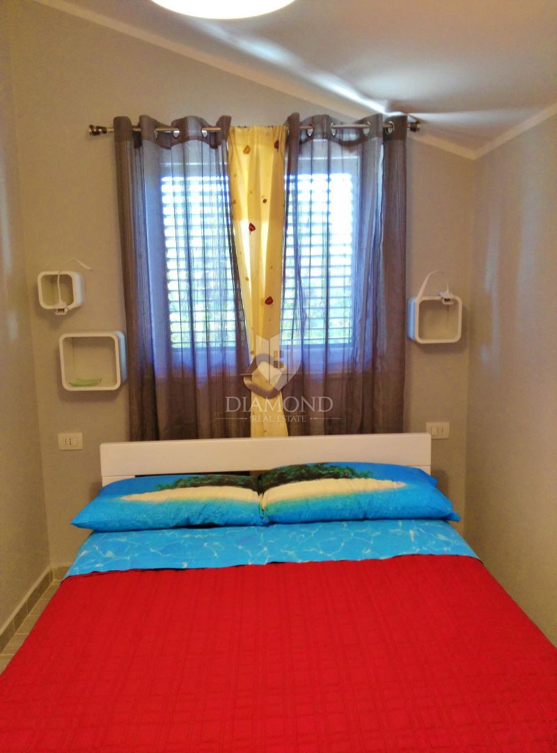 Apartmaj Ravni, Raša, 38,60m2