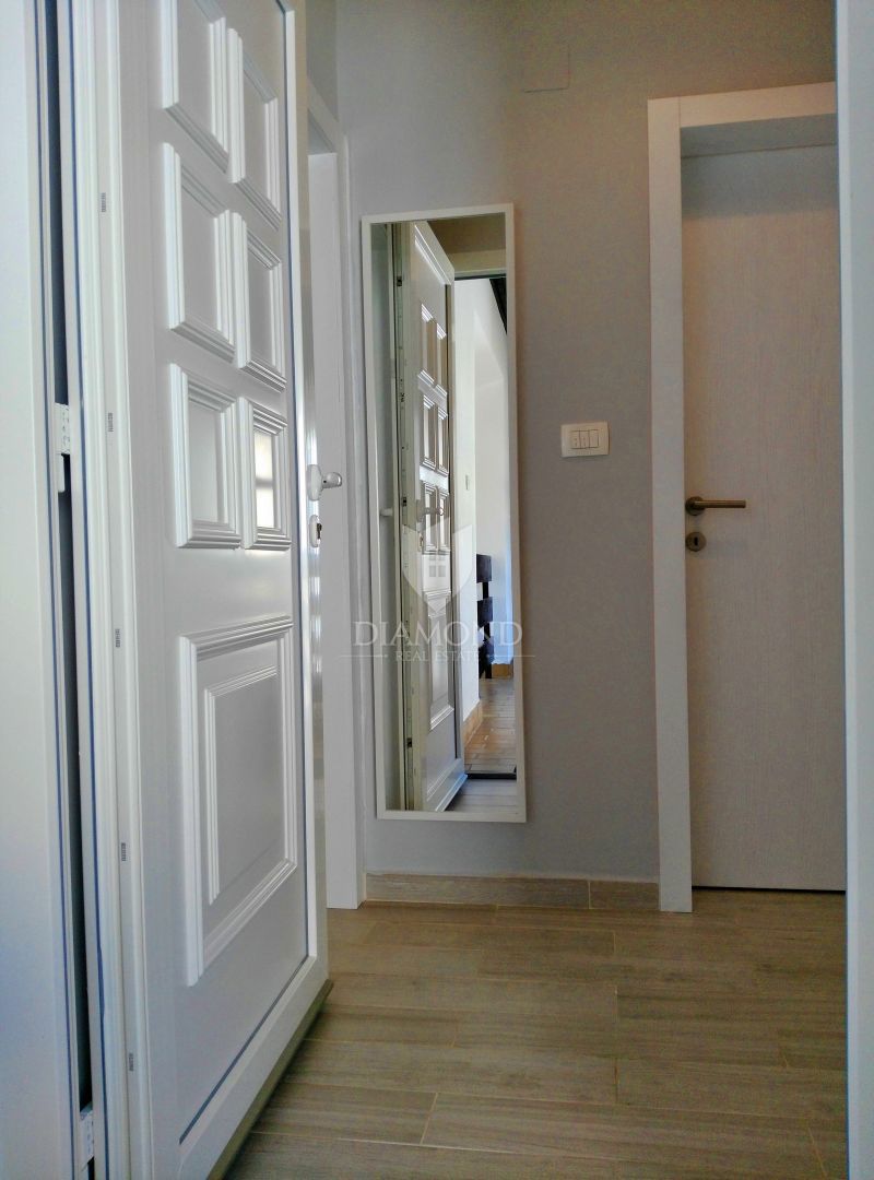 Apartmaj Ravni, Raša, 38,60m2