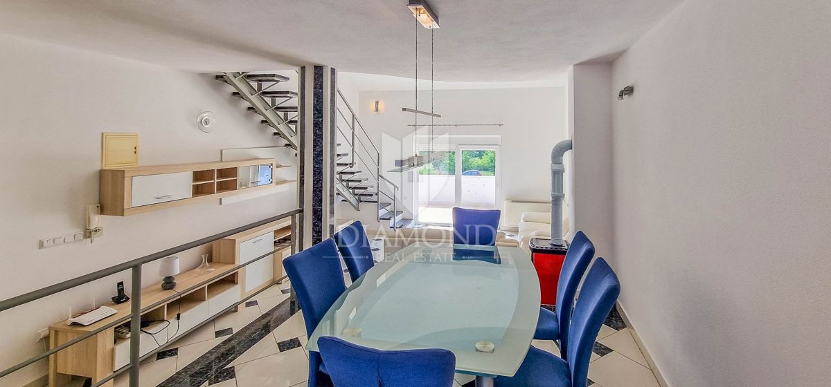 Novigrad, okolica, stanovanje 124 m2, 350 m od morja