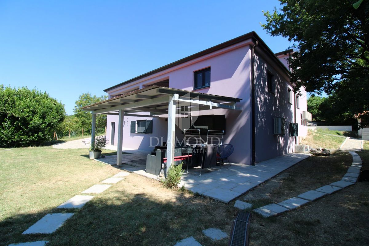 Osrednja Istra, Gračišće, čudovita hiša obdana z gozdom