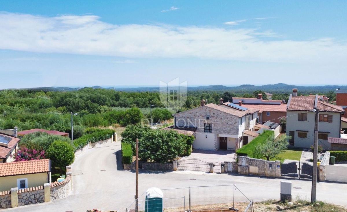 Poreč, okolica, stanovanje z dvigalom in pogledom na morje