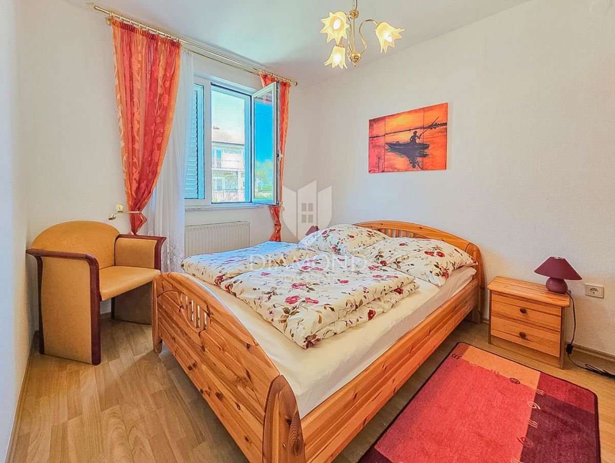 Umag, okolica! Hiša s 5 spalnicami!