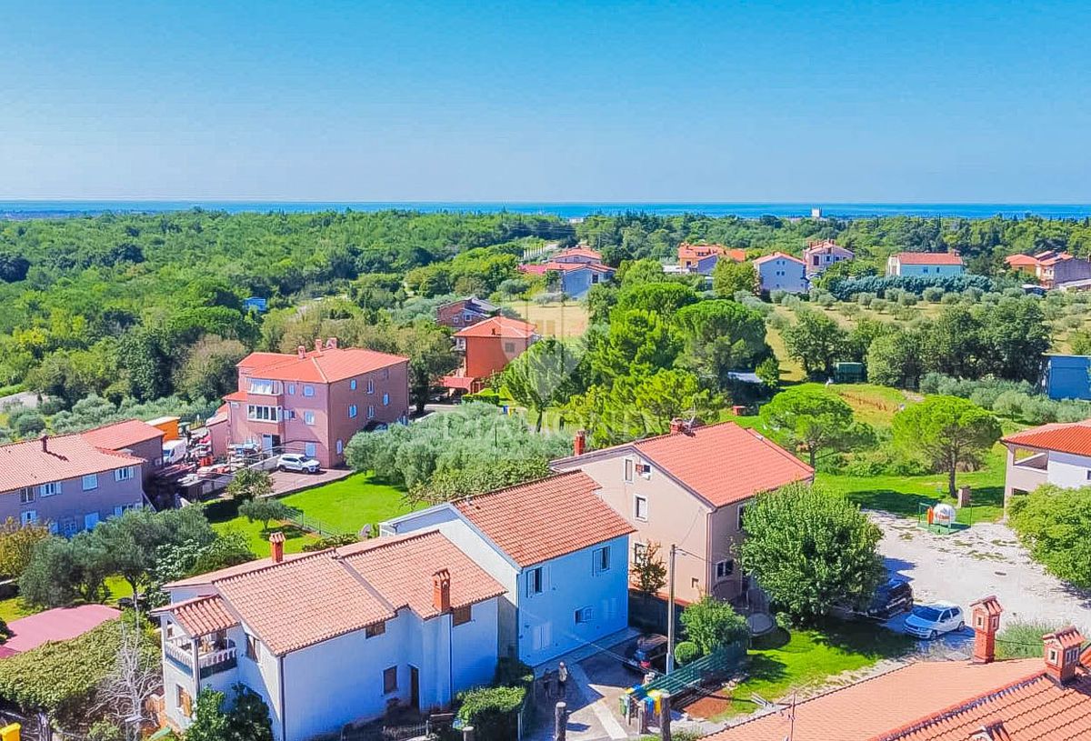 Umag, okolica! Hiša s 5 spalnicami!