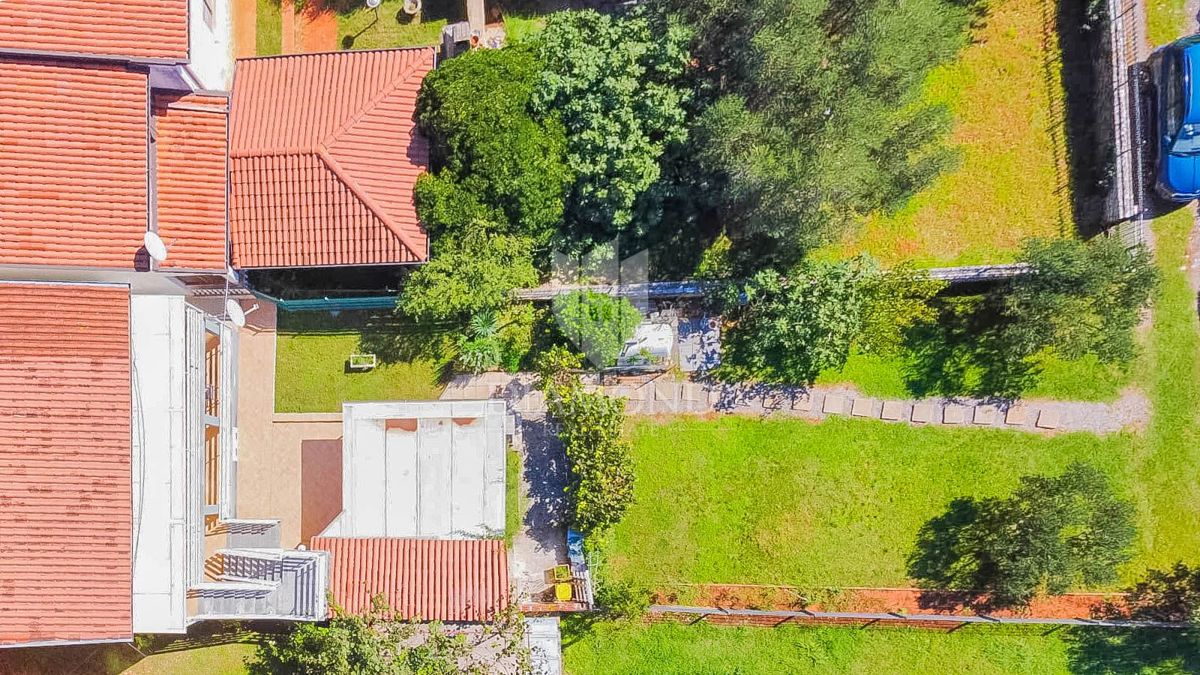 Umag, okolica! Hiša s 5 spalnicami!