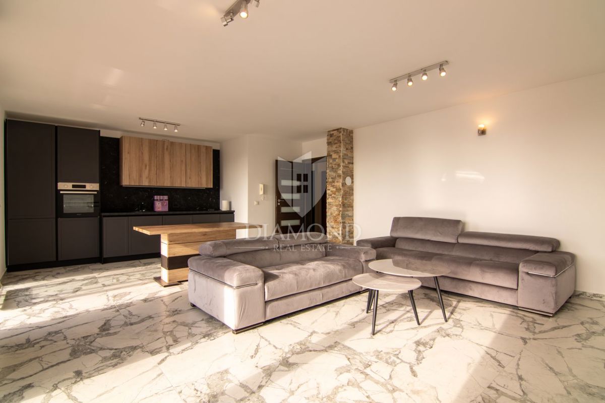 Apartmaj Srdoči, Rijeka, 132m2