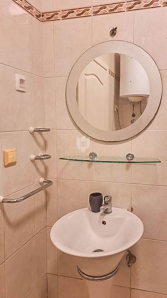 Rovinj, stanovanje v pritličju v mirni ulici