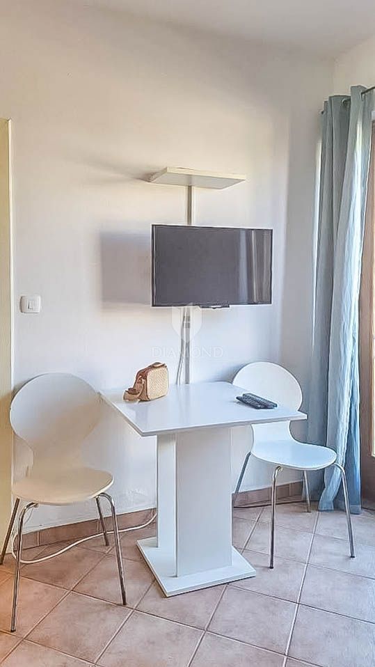 Rovinj, stanovanje v pritličju v mirni ulici